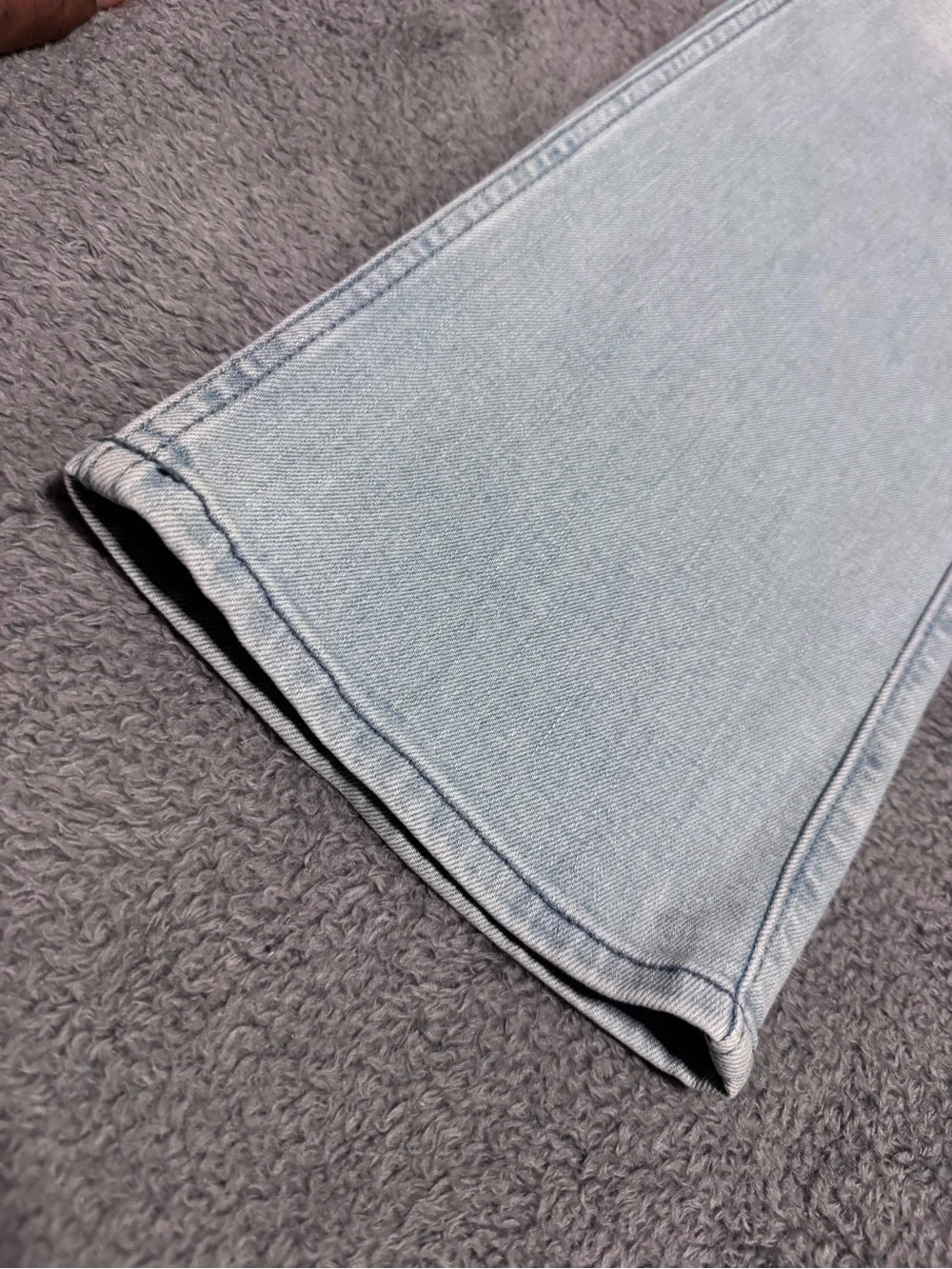Hollister Advanced Stretch Slim Straight Distressed Light Wash Jeans Size 34x32